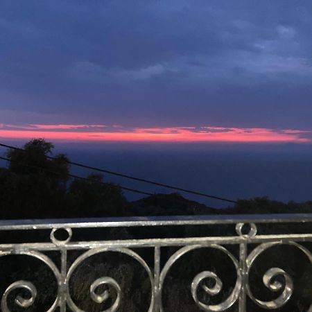 Dielino Amazing Sunset View Pentati Экстерьер фото